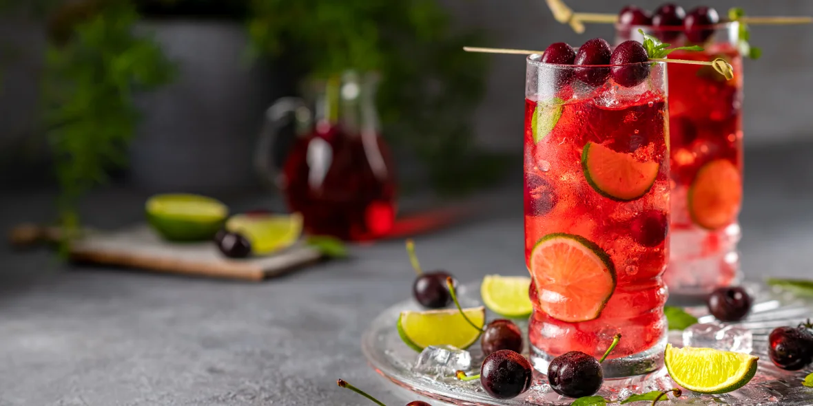 Mojito à la Cerise _ Une Évasion Fruitées et Rafraîchissante