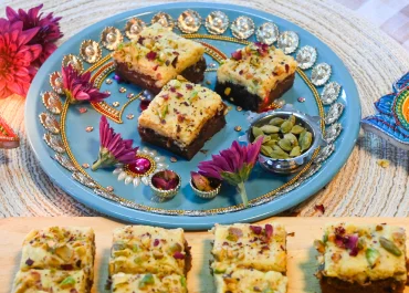 Eggless Brownie Barfi Bites-featured image